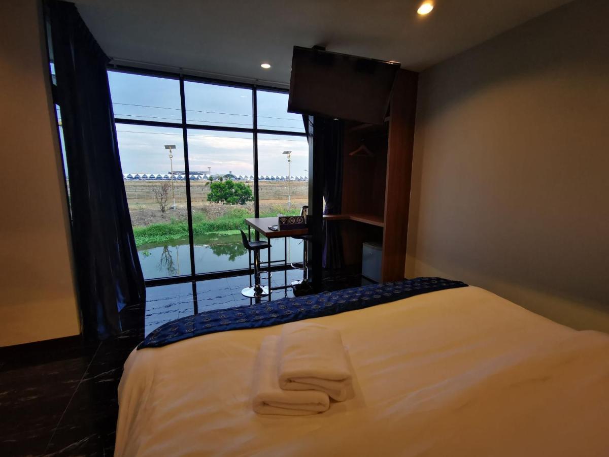 Skyline Resort Ban Khlong Lat Bua Khao Εξωτερικό φωτογραφία