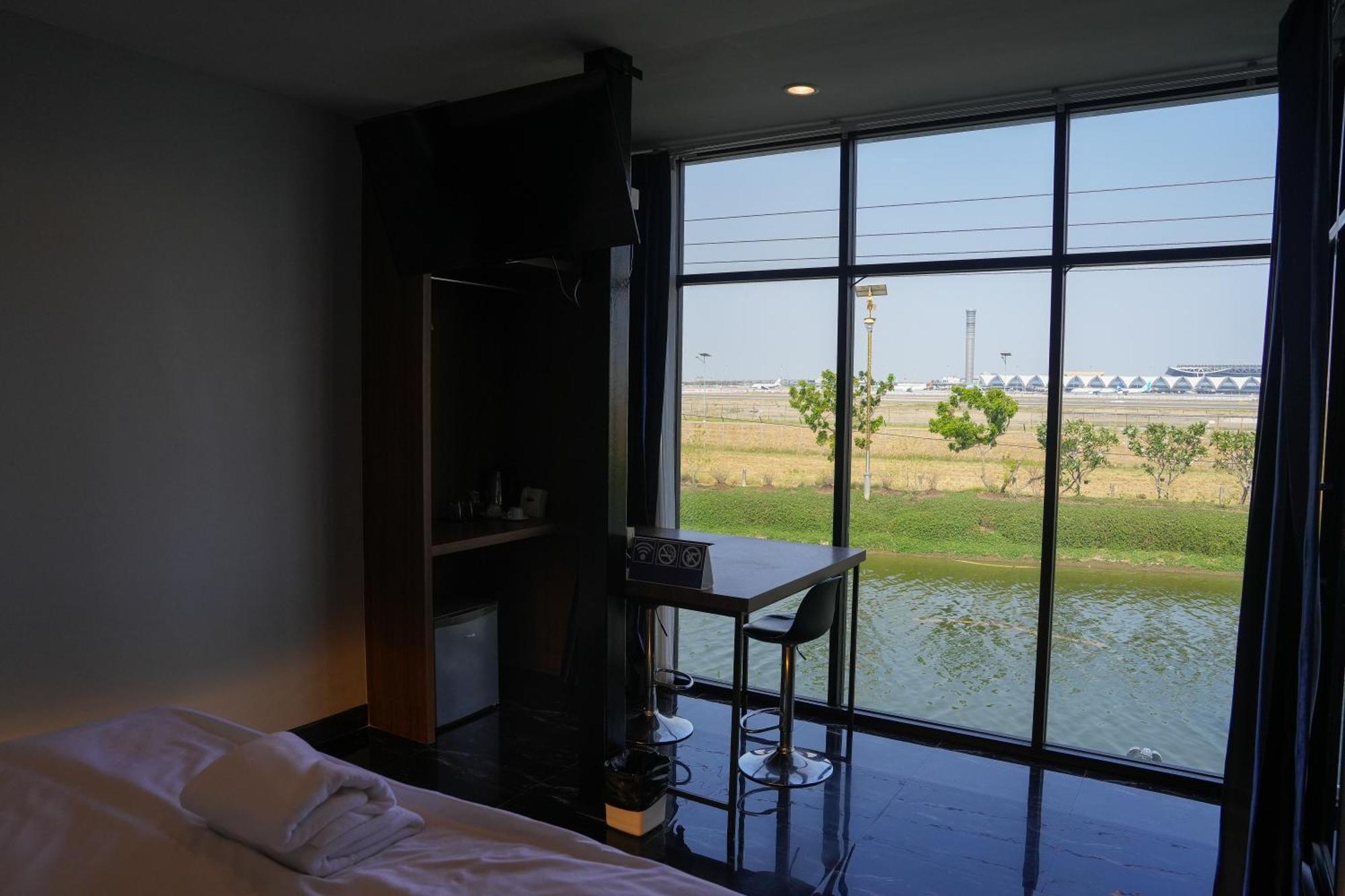 Skyline Resort Ban Khlong Lat Bua Khao Εξωτερικό φωτογραφία