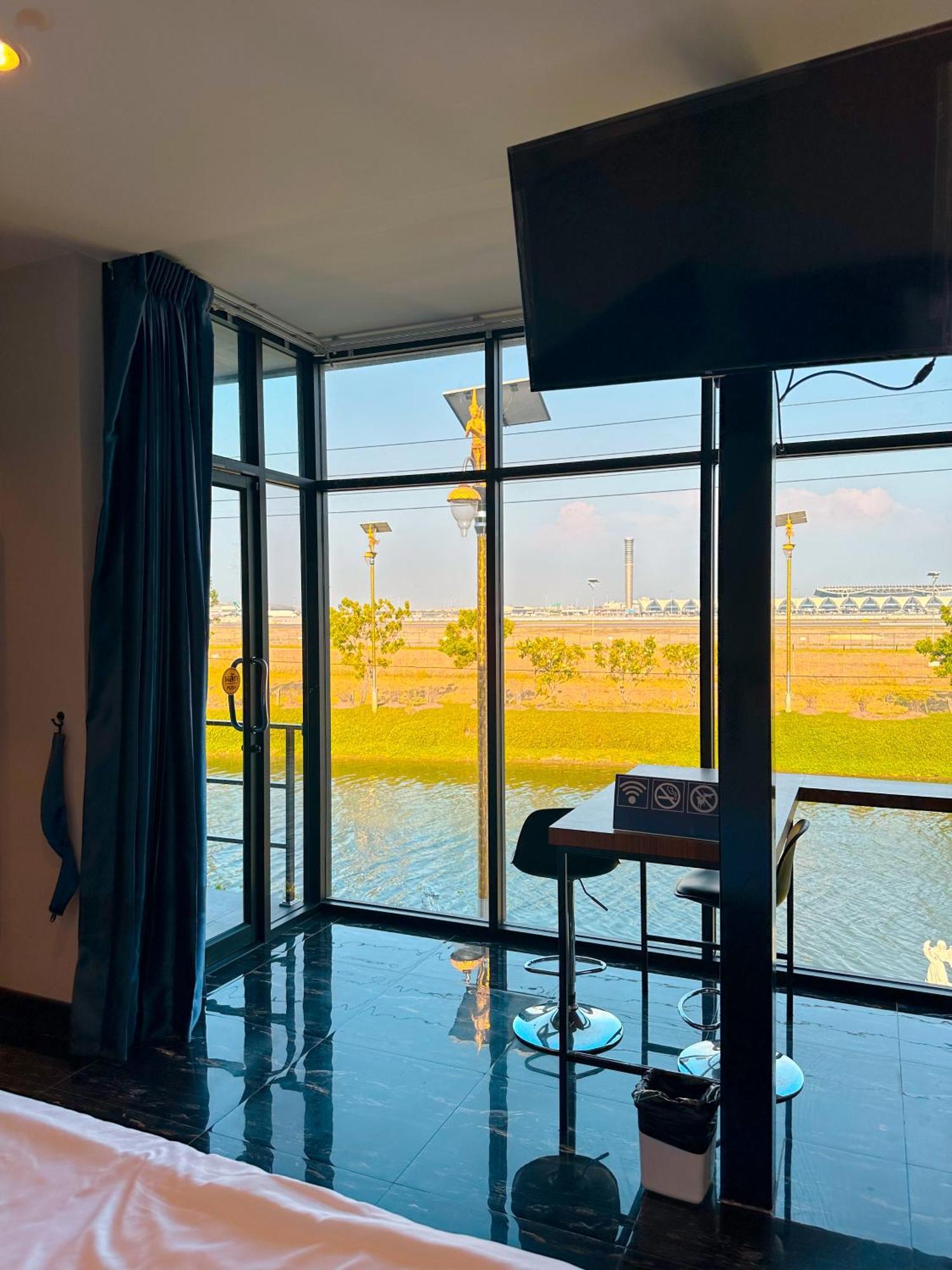 Skyline Resort Ban Khlong Lat Bua Khao Εξωτερικό φωτογραφία
