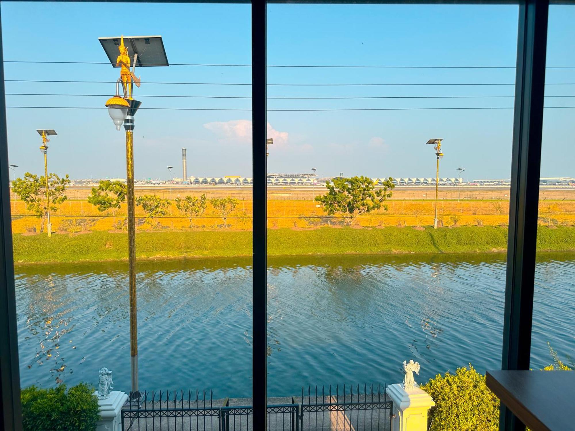 Skyline Resort Ban Khlong Lat Bua Khao Εξωτερικό φωτογραφία